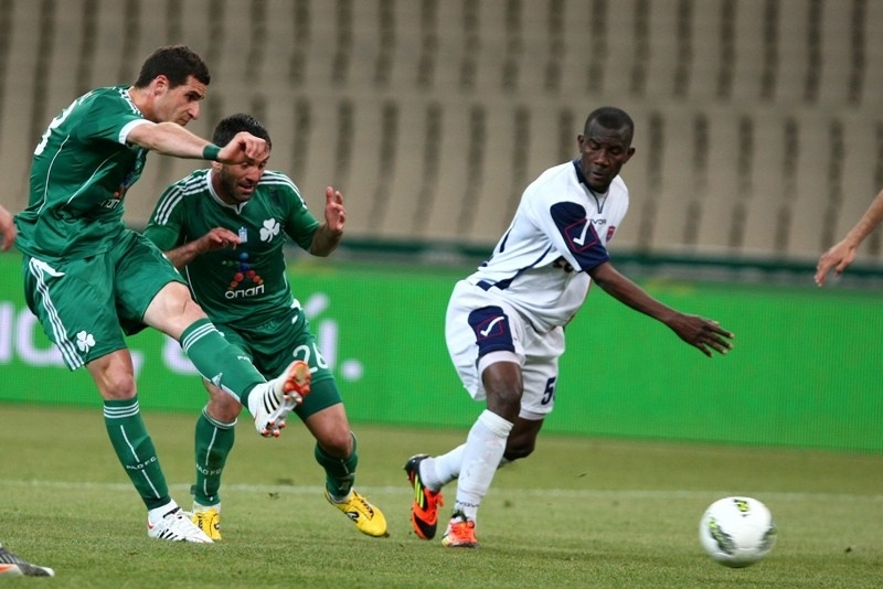 Ψηφίστε τον Πετρόπουλο στο Love/Hate