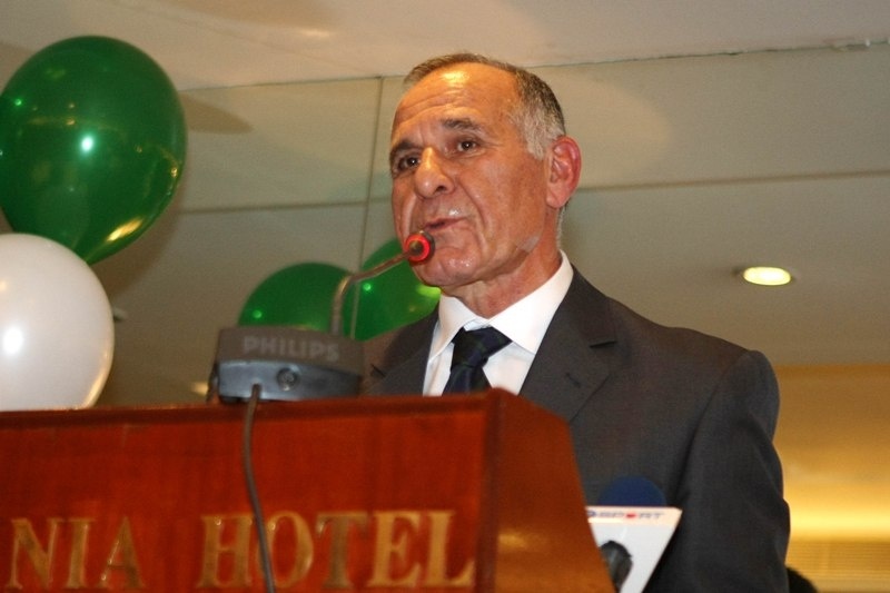 Κωνσταντίνου: «Να κάνουν στην άκρη»