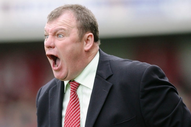 Γιόρτασαν την απόλυση προπονητή στην Κρόουλι! (video)