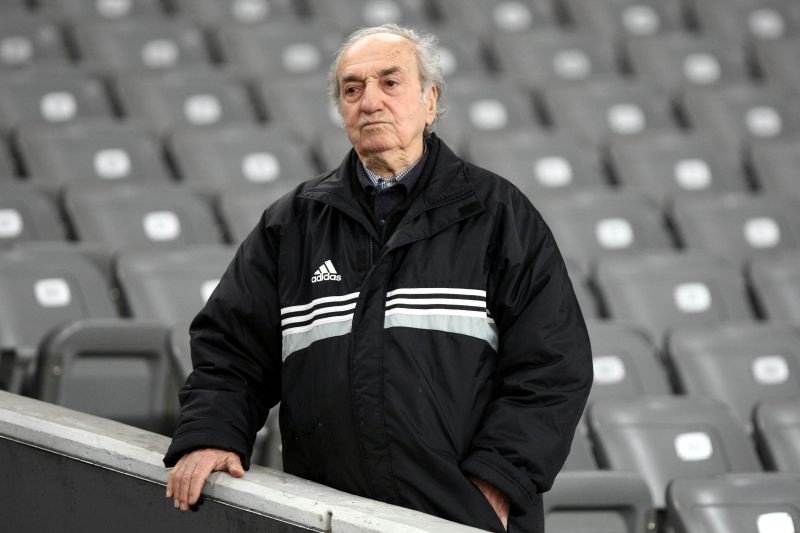 Νεστορίδης: «Ο Ντέμης είναι υποχρεωμένος»