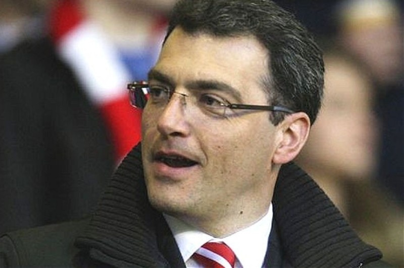 Η απόλυση του Κόμολι