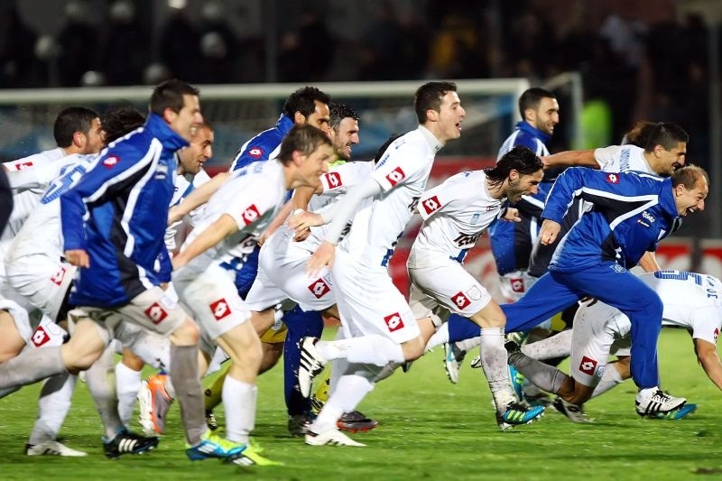 Περικοπές στον ΠΑΣ