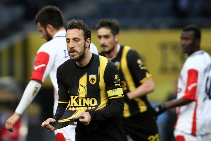 Ρίχνει… ματιές στο Ντουμπάι ο Καφές!