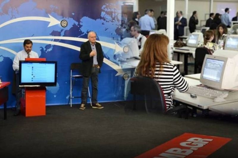 Δείτε LIVE την εκπομπή του Κ. Χαρδαβέλλα στο Newsbomb