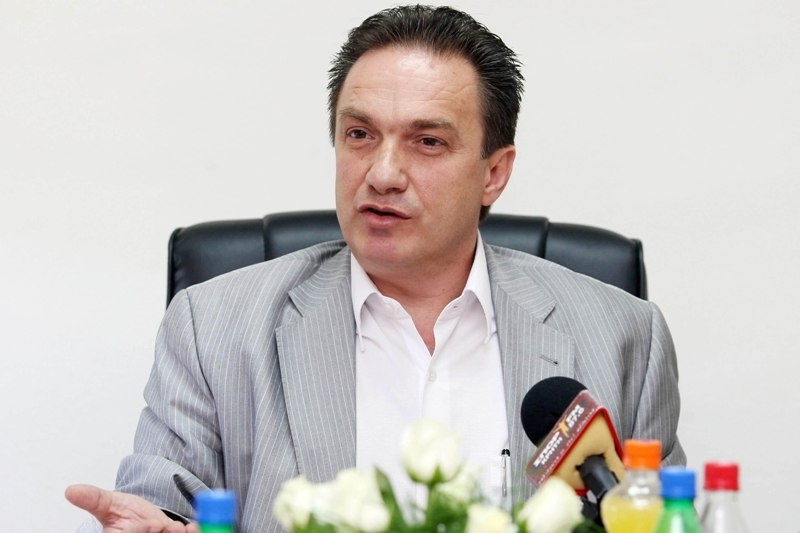 Διοικούσα Επιτροπή: «Κάνει ότι μπορεί για να καταστρέψει o Βατσινάς»
