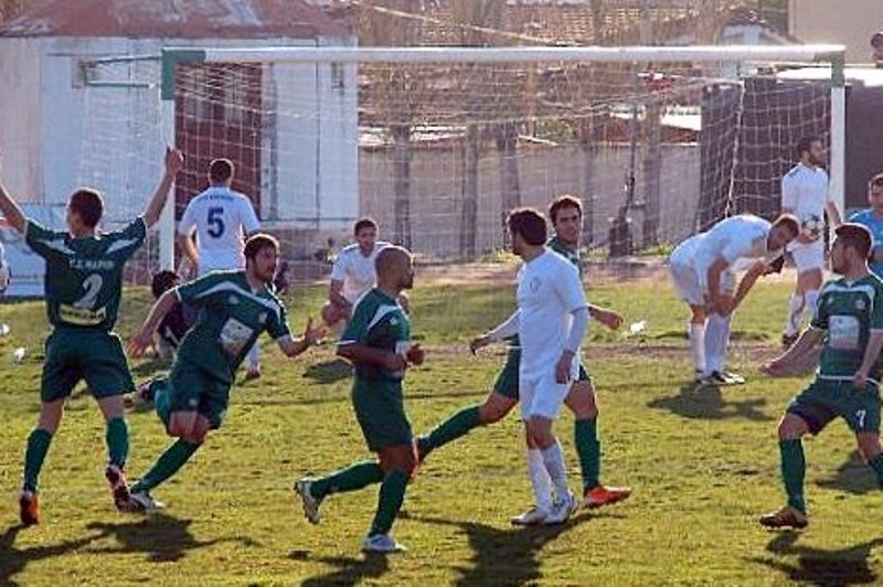 Ανανέωσε ο Παπαδόπουλος με Νικηφόρο