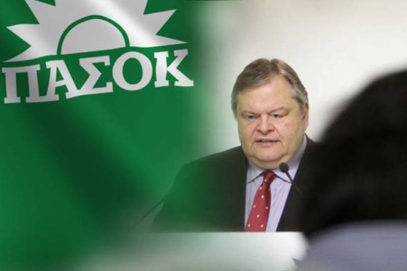 Ο Βενιζέλος θέλει «νέους» στο ΠΑΣΟΚ