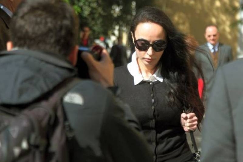 Τα «τερτίπια» της Σταμάτη για να μην απολογηθεί