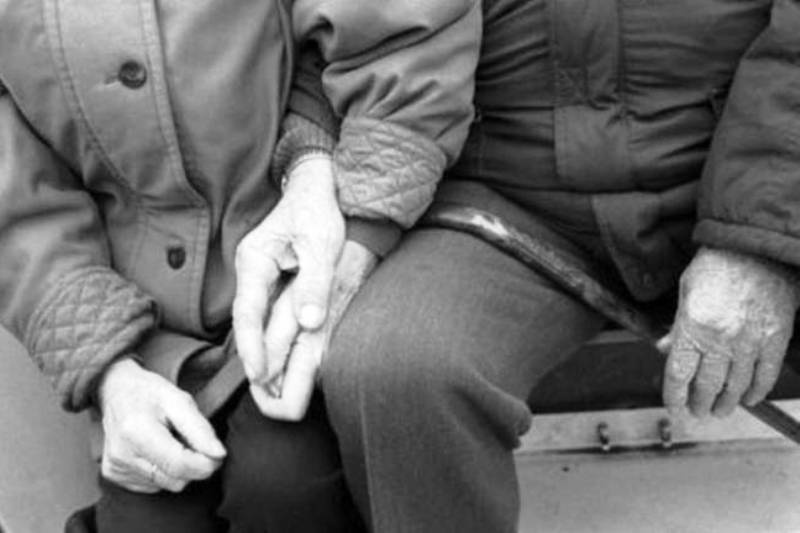 Ζευγάρι ηλικιωμένων πέθανε ακριβώς την ίδια ώρα