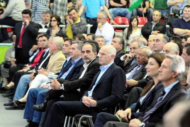 Αποδοκιμασίες Παπανδρέου στην Πάτρα (video)