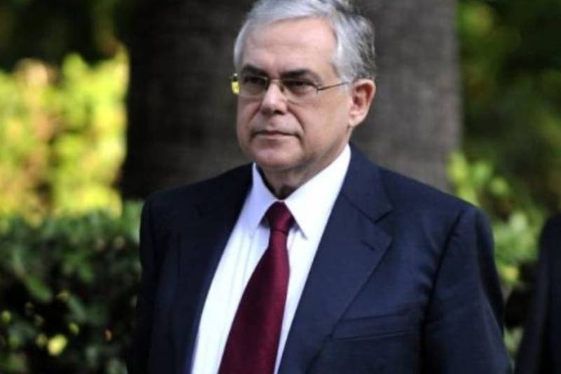 Απάντηση Παπαδήμου στα δημοσιεύματα για τις αποδοχές του