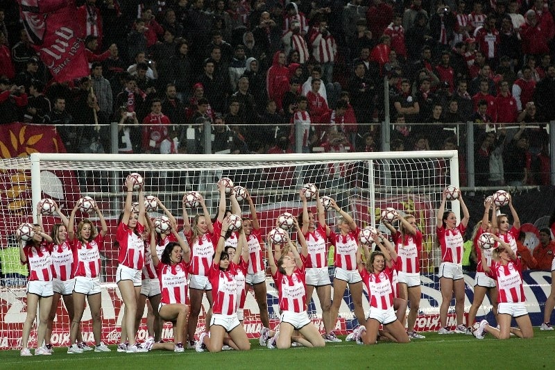 Ετοιμάζονται για τη φιέστα στο «λιμάνι»