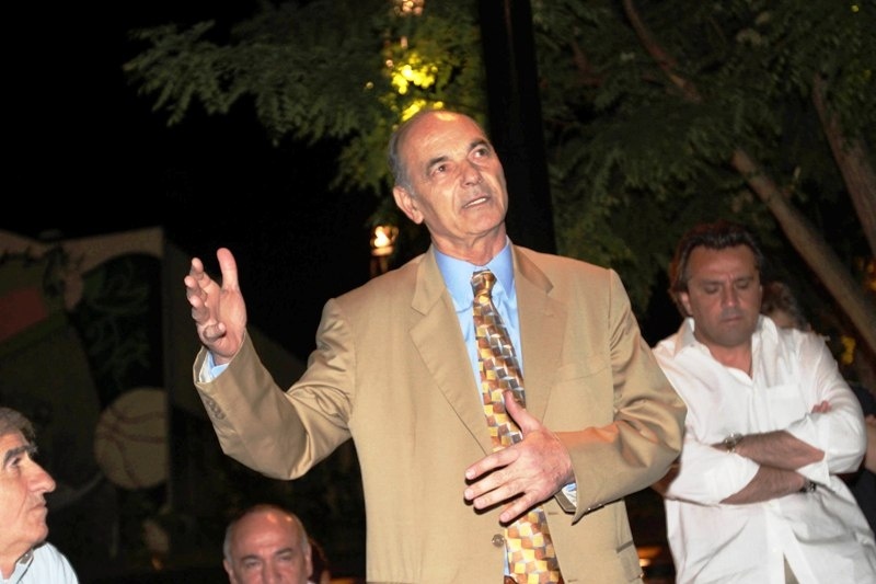 Αντωνιάδης: «Να σπάσουν τα στεγανά και συντεχνιακά συμφέροντα»