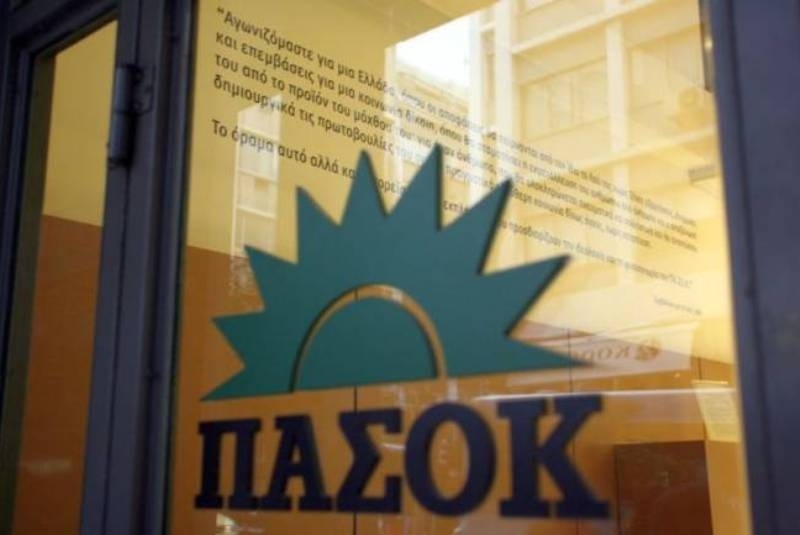 Εκλογές 2012: Κατεβασμένα κεφάλια στο ΠΑΣΟΚ