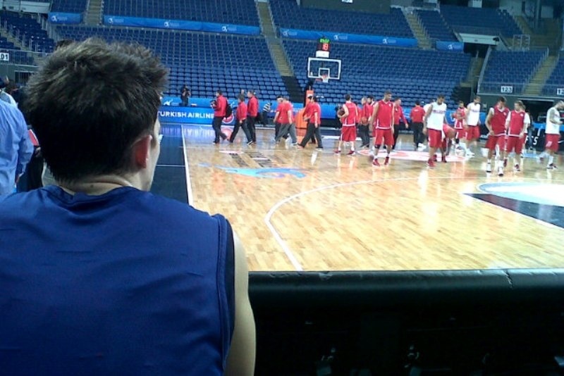 Ο Ραμπασέδα κατασκοπεύει τον Ολυμπιακό!