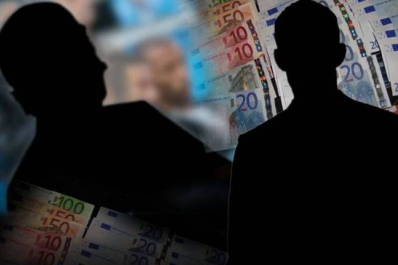 Ο απίθανος εκδότης, οι κασέτες της ΕΥΠ και η προδοσία