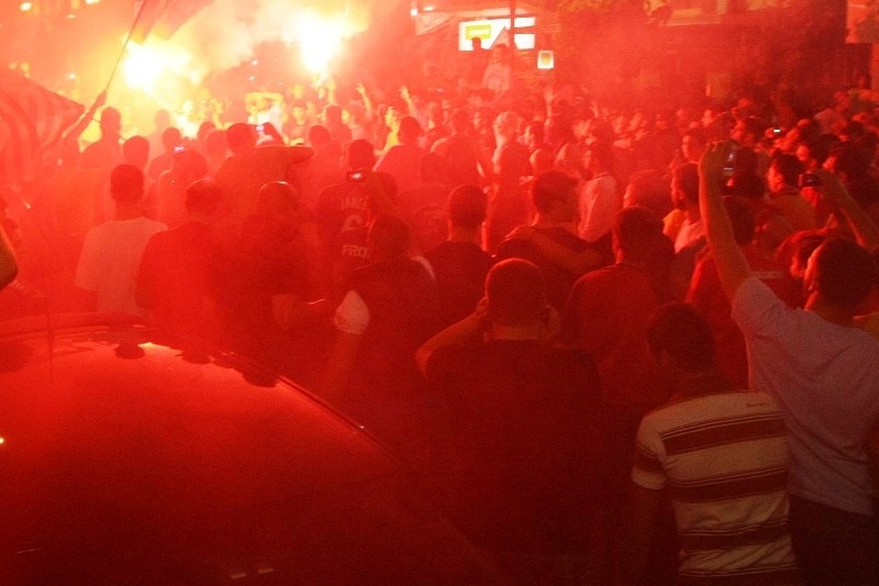 «Ερυθρόλευκοι» πανηγυρισμοί στο Ρέθυμνο (video)