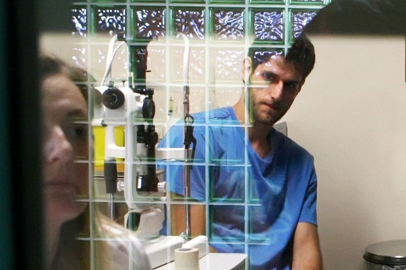 Σοκαρισμένοι Περπέρογλου, Σμιθ