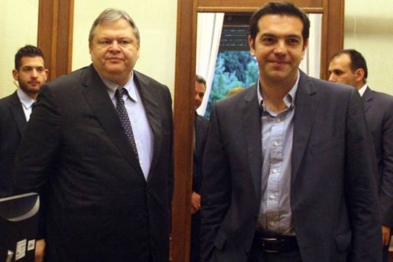 Στα χαρακώματα ΠΑΣΟΚ και ΣΥ.ΡΙΖ.Α.