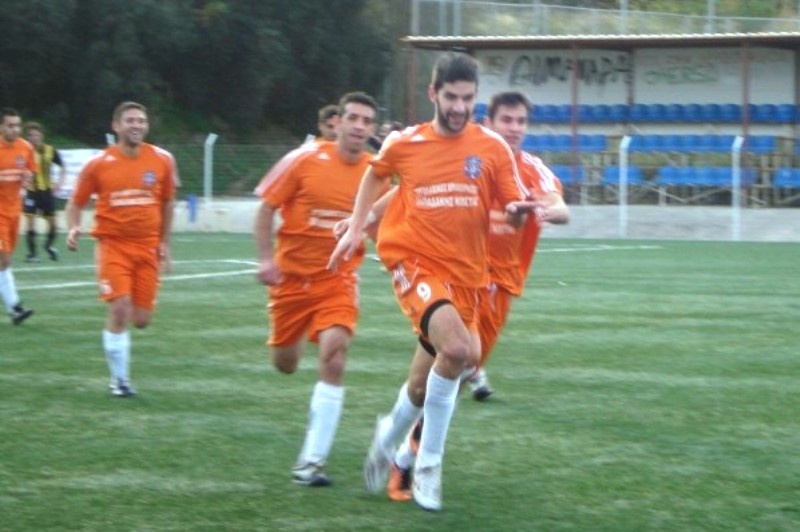 Νοκ άουτ ο Παπουτσάκης στην Χερσόνησο