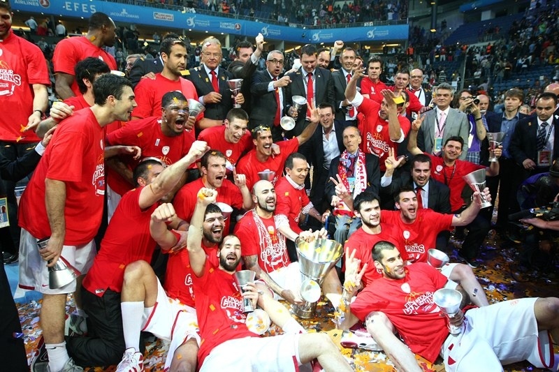 Δεν ξεχνιέται αυτό που έκανε ο Ολυμπιακός (video)