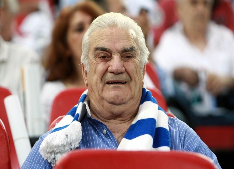 Κυρ Γιάννη μην κλαις!