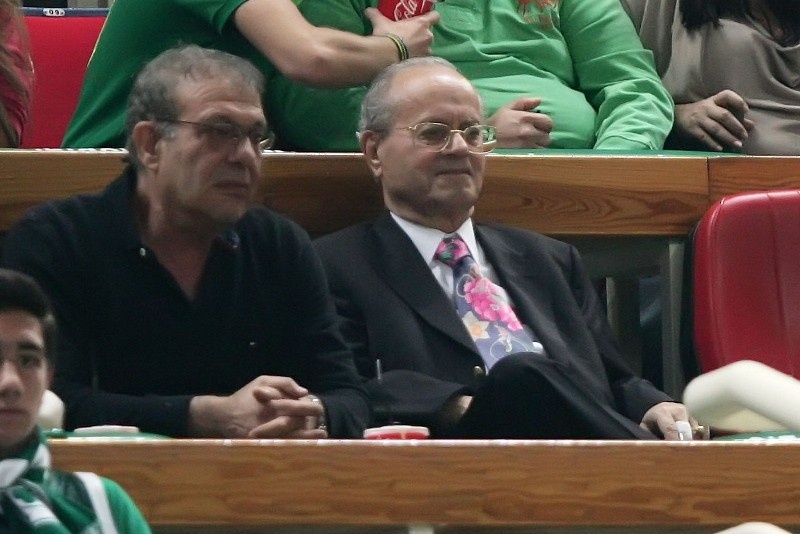 Με τις ευχές του Θανάση