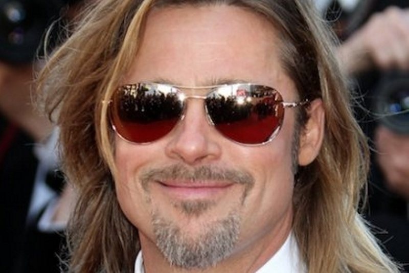 Τι κρύβει ο Brad Pitt πίσω από τα γυαλιά ηλίου