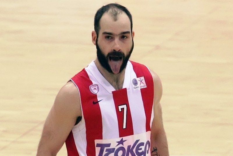 Όταν ο Σπανούλης έβγαλε γλώσσα (video)