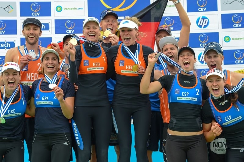 «Ασημένιες» Βίκυ και Μαρία