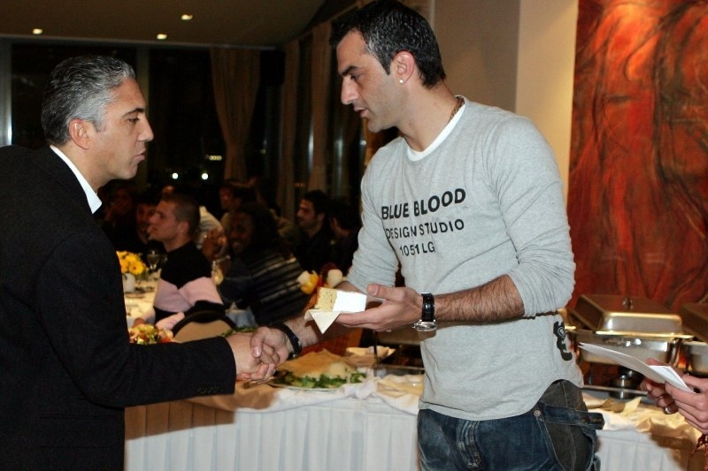 ΑΕΚ: Ο Ντέμης θέλει για τον πάγκο δίδυμο Δέλλα - Κωστένογλου