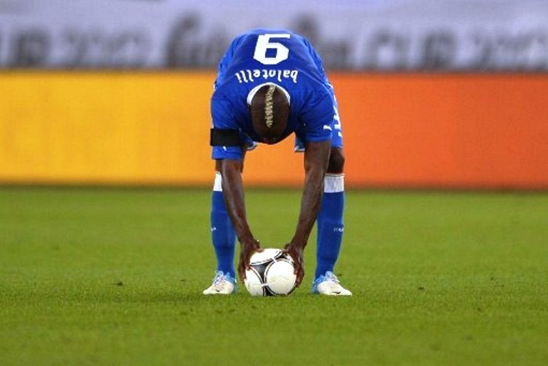 Euro 2012: Αποχώρησε από την προπόνηση ο Μπαλοτέλι