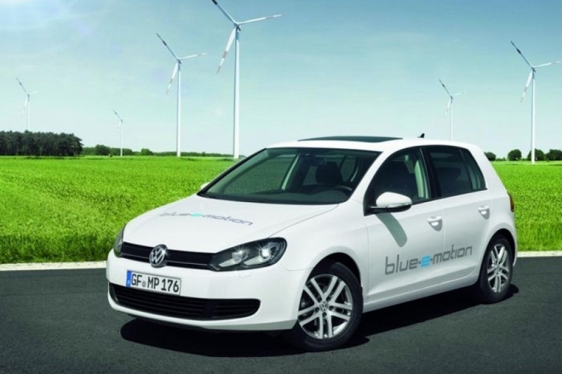 Πώς το πιο δημοφιλές μοντέλο της Volkswagen θα γίνει ηλεκτρικό