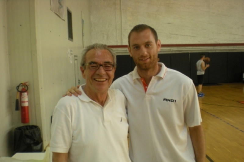 Μάντζαρης: «Τα κεφάλια μέσα!» (photos)