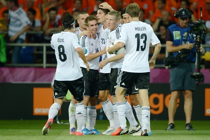 Euro 2012: Και στο… βάθος Ελλάδα!