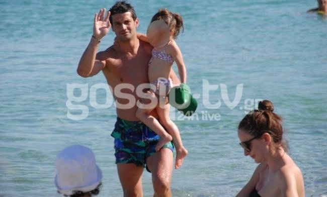 Μυκονιάτικες βουτιές για τον Κριστιάν Κίβου