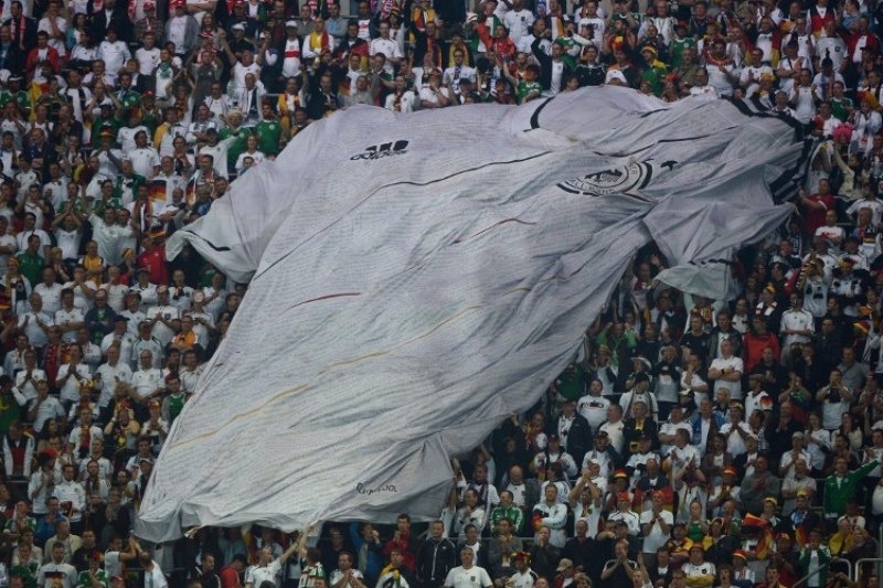 Euro 2012: Πρόστιμο στη Γερμανία για ναζιστικό πανό