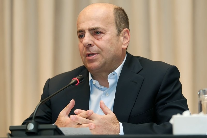 Αλαφούζος: «Γιατί τέτοιος πανικός;»