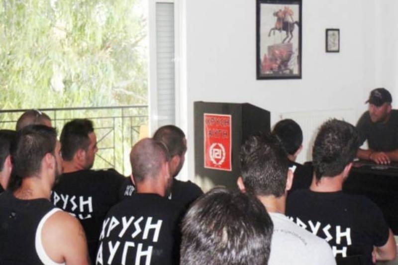 Η εκπαίδευση της ομάδας Περιφρούρησης της Χρυσής Αυγής (photos)