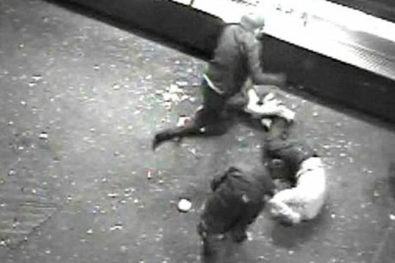 Βίντεο-σοκ: Έμεινε τυφλός μετά από άγριο ξυλοδαρμό!