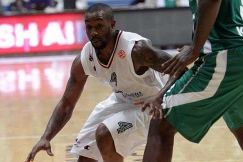 Προ των «πυλών» της Φενέρ ο ΜακΚάλεμπ