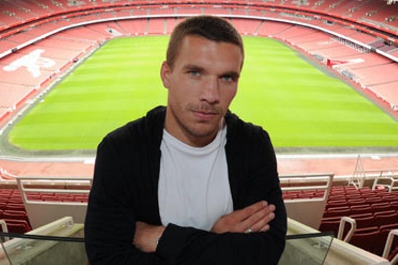 Επίσημα ο Ποντόλσκι στην Άρσεναλ! (photos)