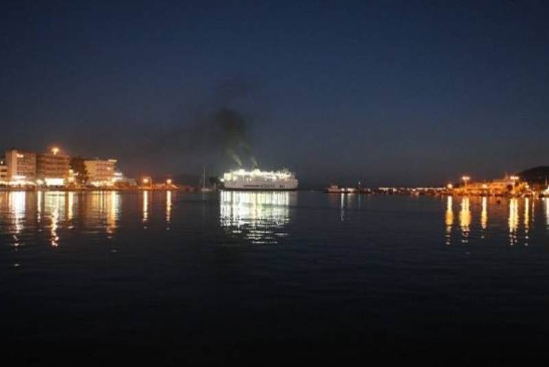 «Πλοίο για το νησί από 6,5 ευρώ!»