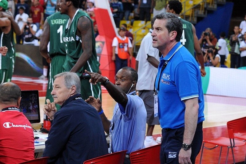 Θρήνος και «πολιτική» στην άκρη!