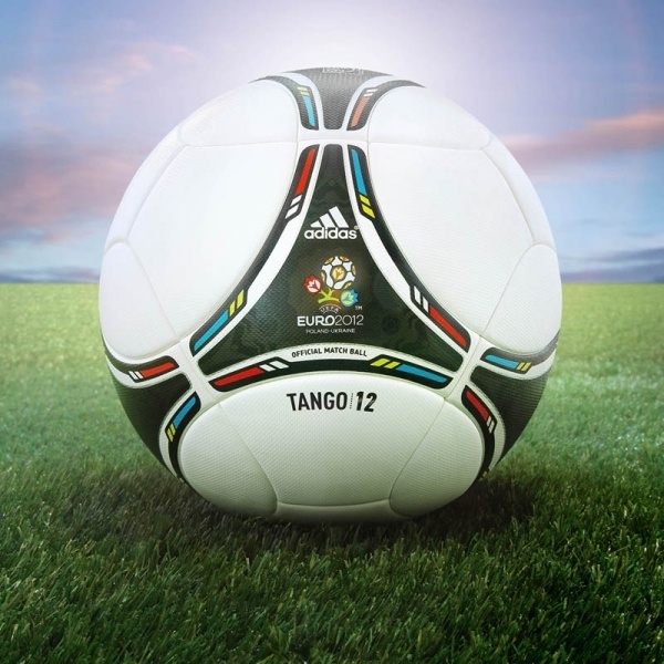 Adidas Tango 12: H νέα μπάλα της Super League