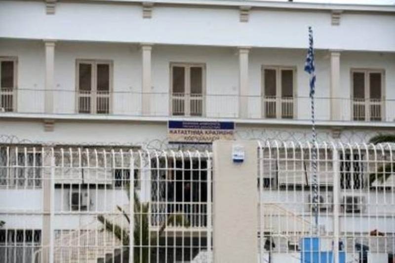 Σπα και πισίνες στον Κορυδαλλό!