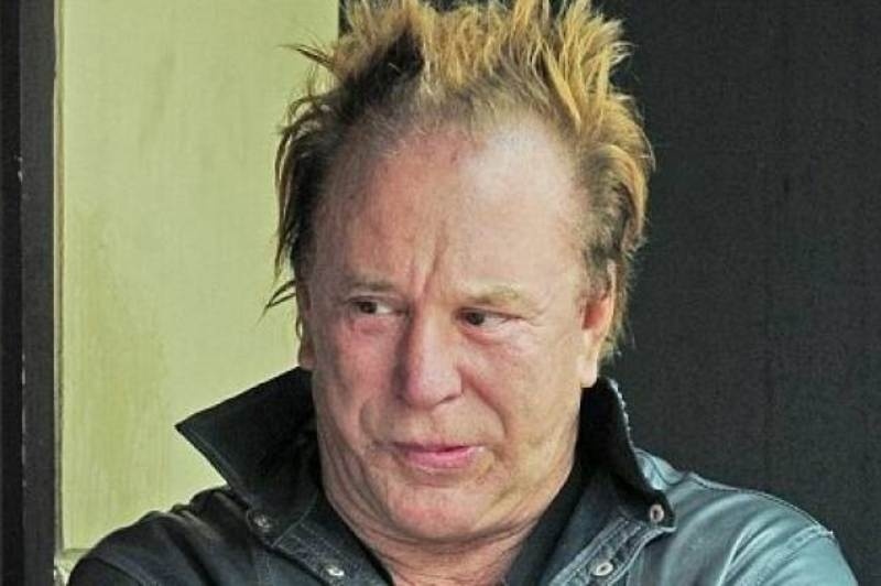 Νέες σοκαριστικές φωτογραφίες του Mickey Rourke (photos)