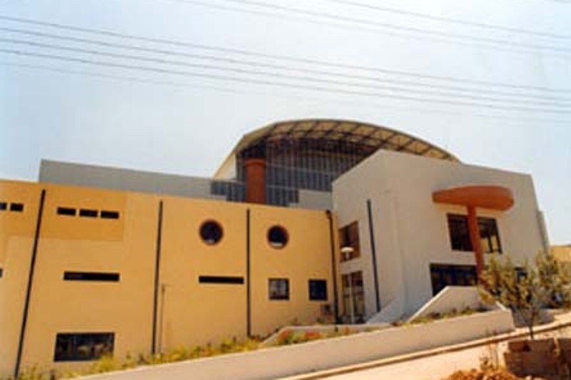 Λίγες, αλλά βασικές διορθώσεις από τον Πανελευσινιακό