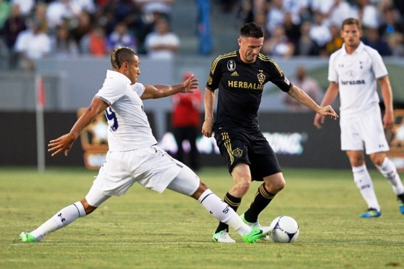 Η άσεμνη χειρονομία του Κιν (video)