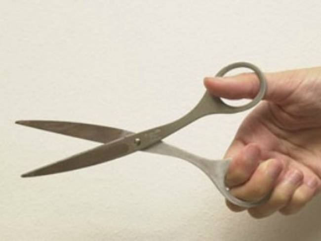 Του έκοψαν το πέος γιατί πήγαινε με παντρεμένες!